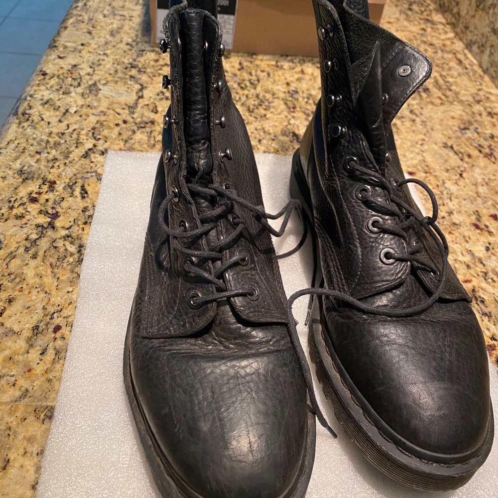 Men’s Dr martens